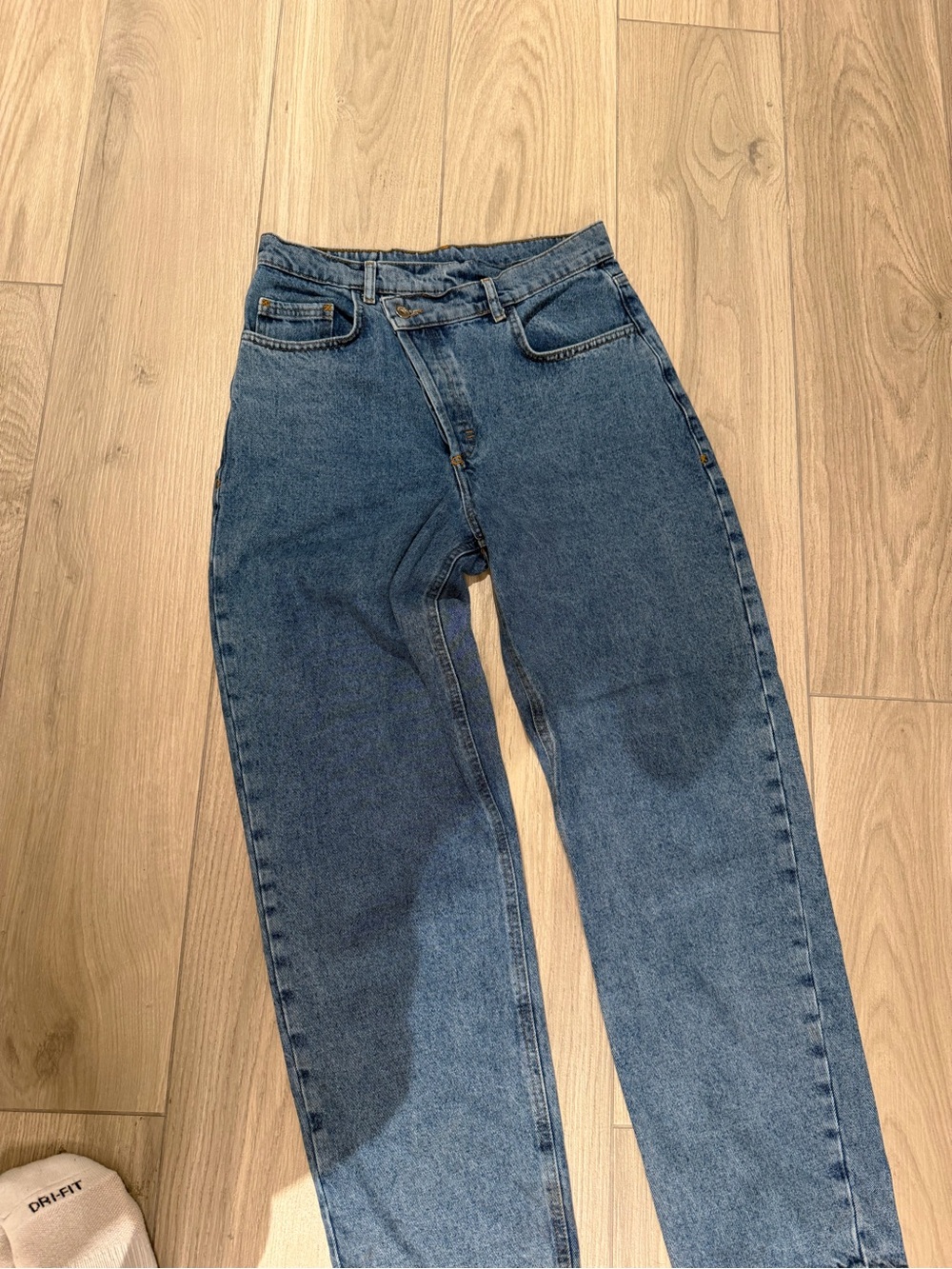 COLLUSION Straight Leg Jeans in Blue Waist 28/32 Like New Cross Waist Style
